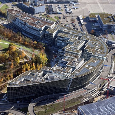 Privire de ansamblu asupra Aeroportului Circle din Zurich (© Flughafen Zürich AG)