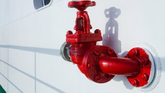 Țevi Geberit Mapress din CuNiFe pentru apa de stingere a incendiilor pe nave sau în aplicații maritime