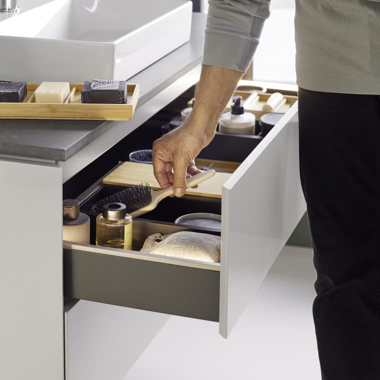 Sistem de organizare modular cu compartimente practice Sistem de organizare modular cu compartimente practice