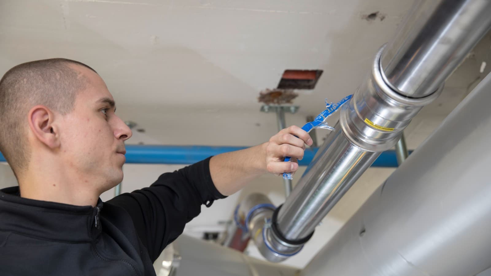 Cu Geberit Mapress, îndepărtați pur și simplu indicatorul după apăsare Cu Geberit Mapress, îndepărtați pur și simplu indicatorul după apăsare